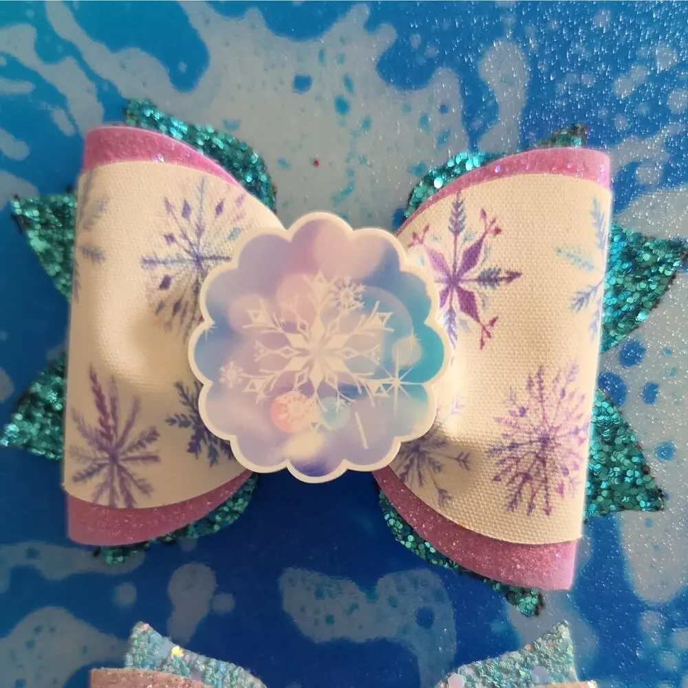 Custom DISNEY PRINCESSES & HANDMADE Hair Bows